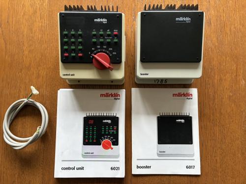 Marklin control unit + booster