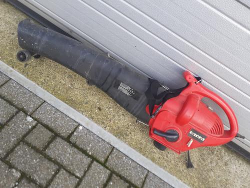 Super grote bladblazer