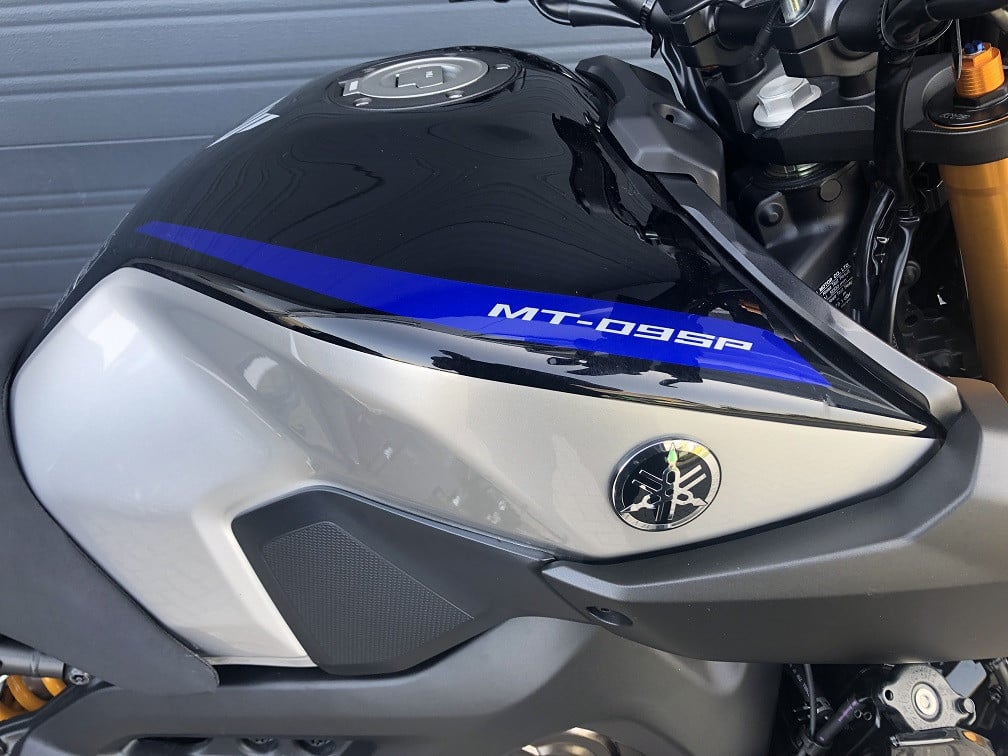 Yamaha MT09-SP met slechts 3956 km!! Gewoon nieuw, incl boekjes etc €8999,-