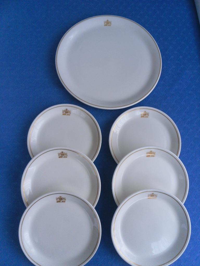 6 KLEINE BORDJES + 1 GROOT BORD [ ROYAL DAULTON ]