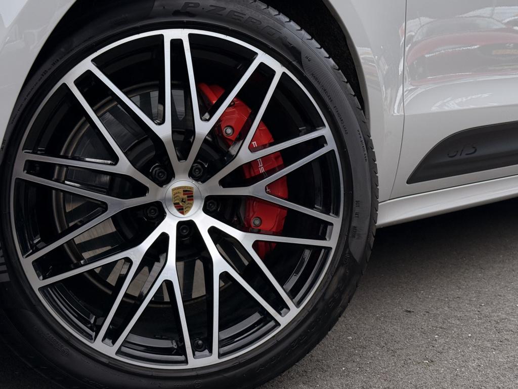 Porsche Macan 2.9 gts facelift 441pk | pano | bose | luchtvering | achterui