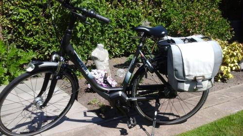 Gazelle Grenoble C8 HMB L53 Black H8 (mat) 400WH