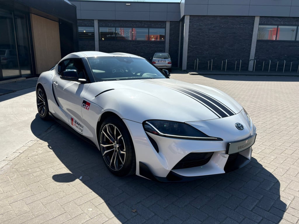 Toyota Supra 2.0 launch premium