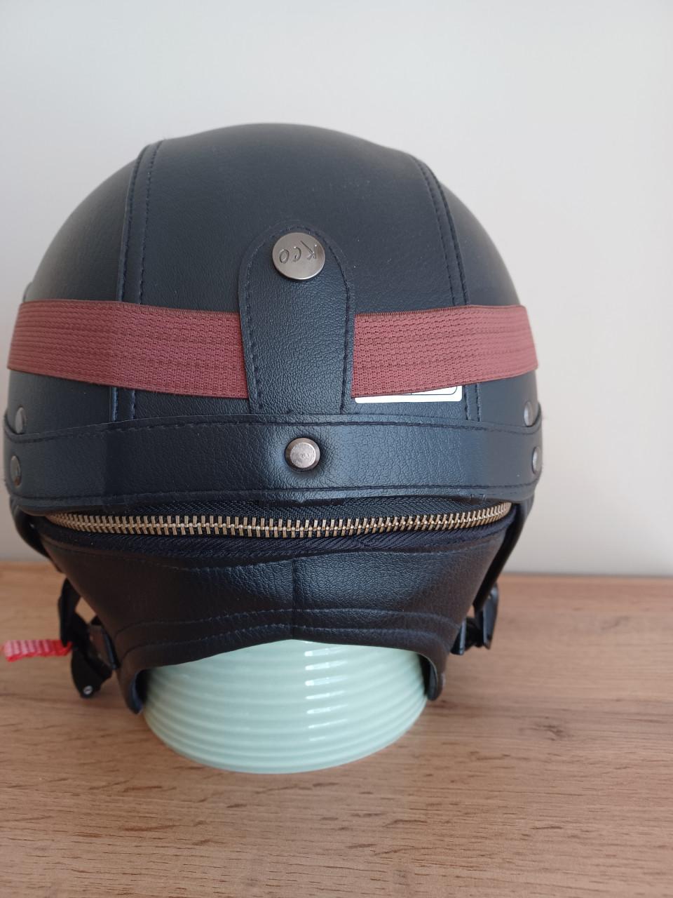 T.K.A.  Helm met Bril en uitschuifbare Zonneklep