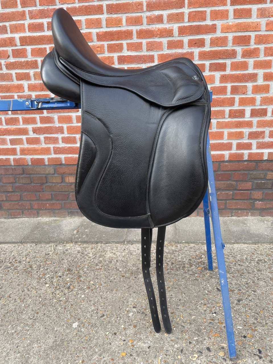Dressuurzadel Kingsley in nieuwstaat