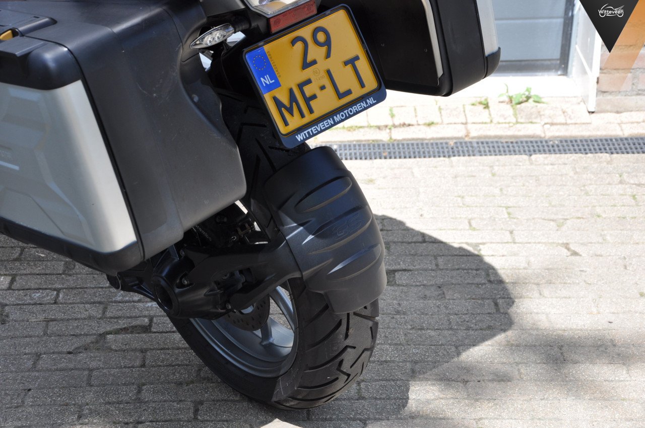BMW R 1200 GS zeer complete motor!