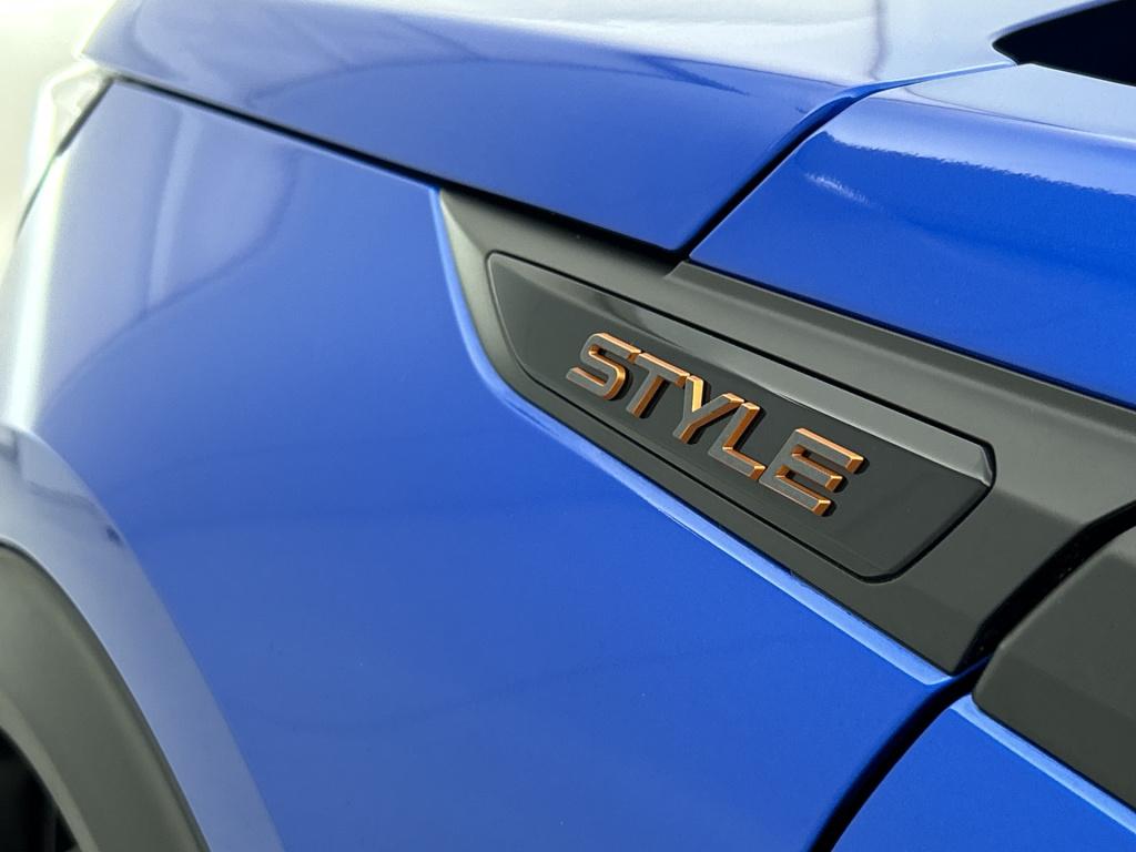 Peugeot E-2008 ev style 50 kwh | rijklaar |