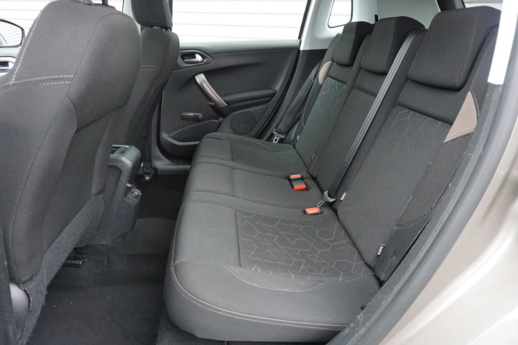 Peugeot 2008 1.2 puretech active airco / navi / cruise / pano / carplay / p