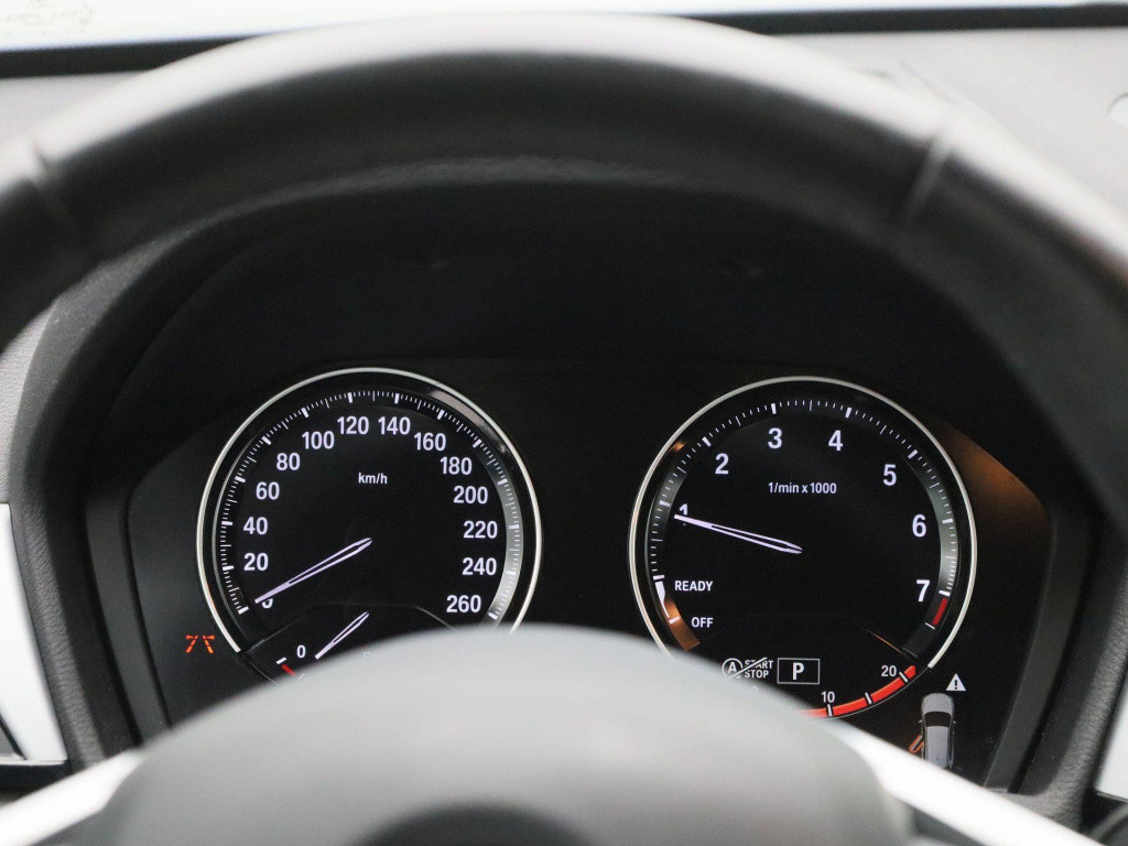 BMW X1 sdrive18i | automaat | navigatie | camera | climate control | blueto