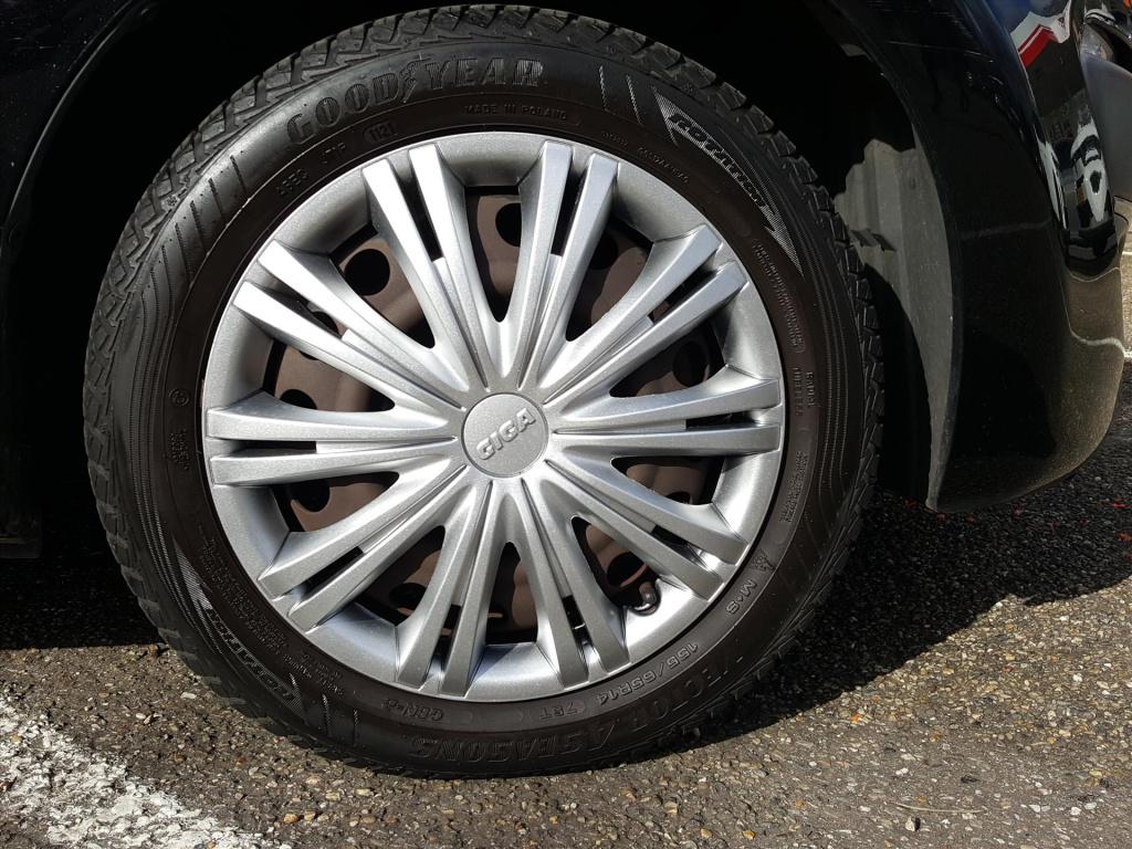 Peugeot 107 1.0 68pk 5d envy airco | elektrische ramen | centrale vergrende