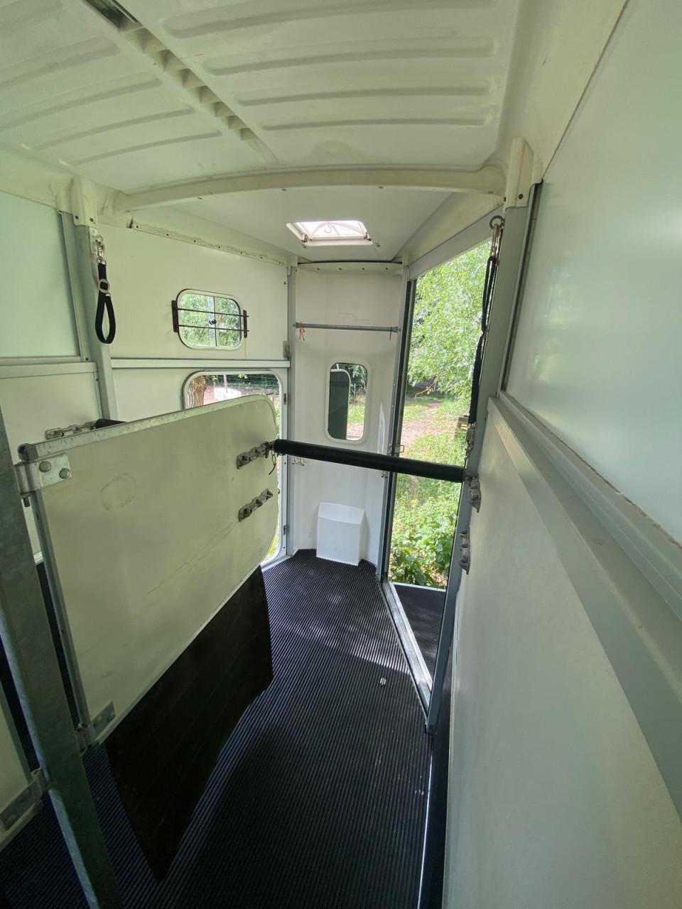 Te Koop: mooie IFOR WILLIAMS paarden trailer voor 2 paarden