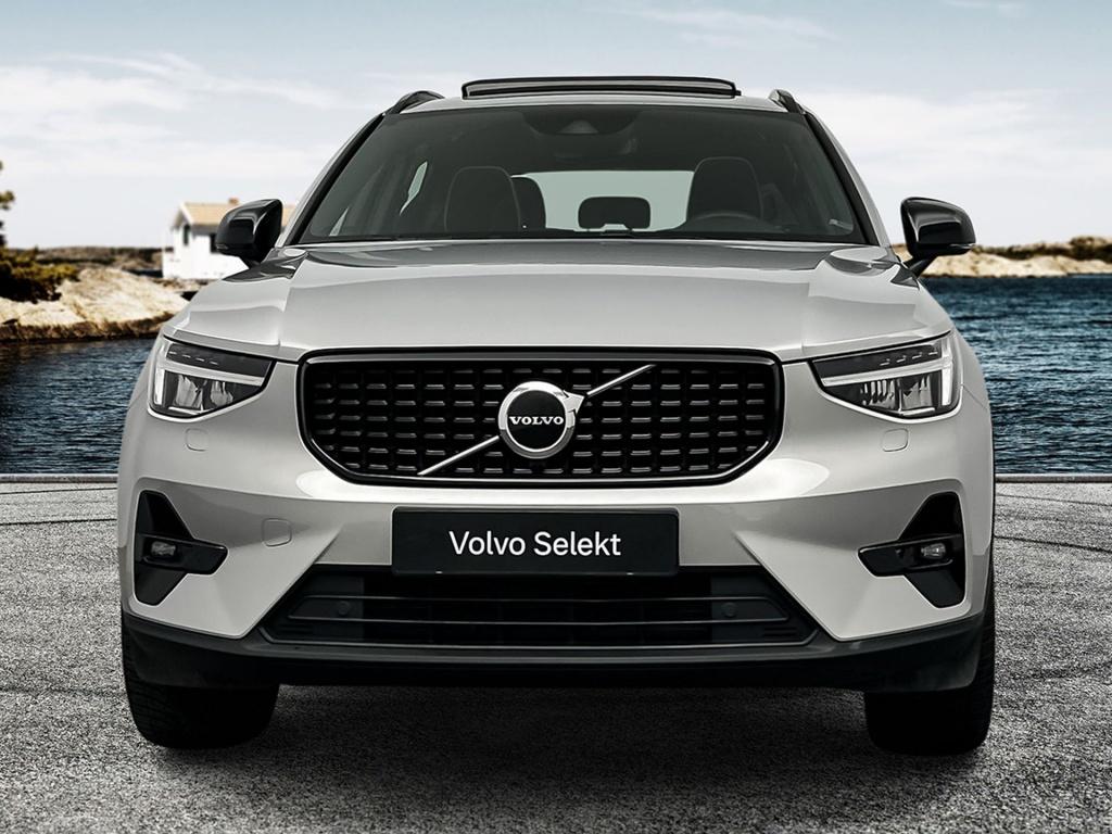 Volvo XC40 t4 211pk recharge ultimate dark | pano| adap.cruise| trekhaak| c