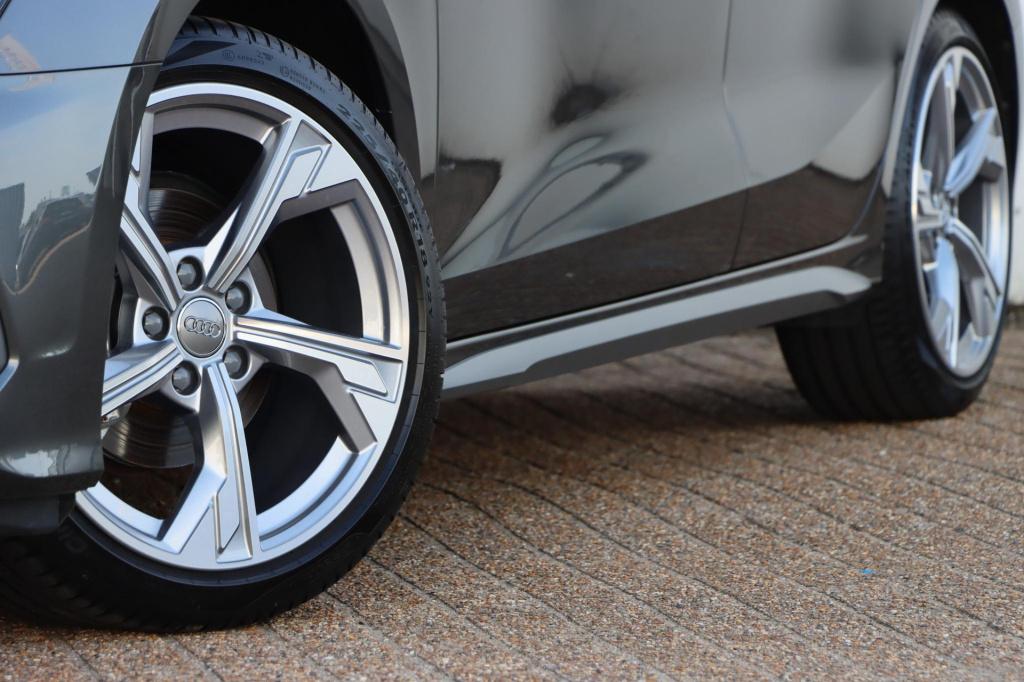 Audi A3 sportback 35 tfsi s edition 150pk s tronic