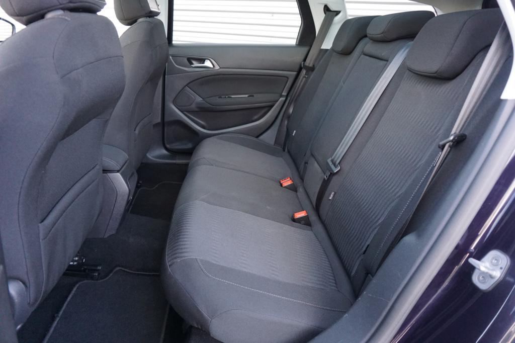 Peugeot 308 sw 1.2 e-thp blue lease executive climate / navi / cruise / pan