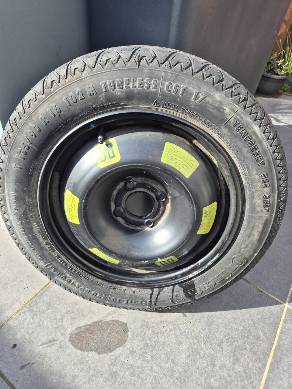 Nog wat banden met velg...