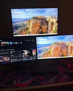 Complete Gaming Setup: PC, 2x MSI Monitoren (300Hz & 180Hz)