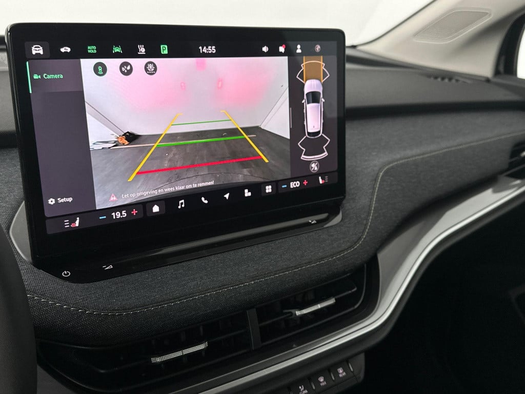 Skoda Elroq business edition tour elektromotor 210 kw / 286 pk
