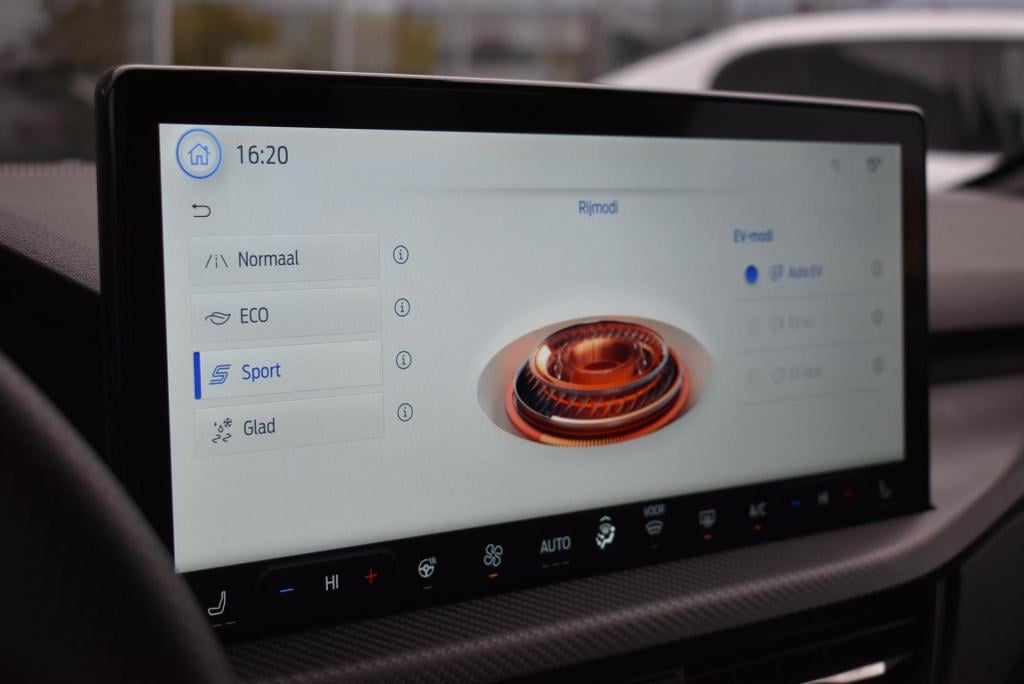 Ford Kuga 2.5 phev st-line x | climate control | adaptieve cruise control |