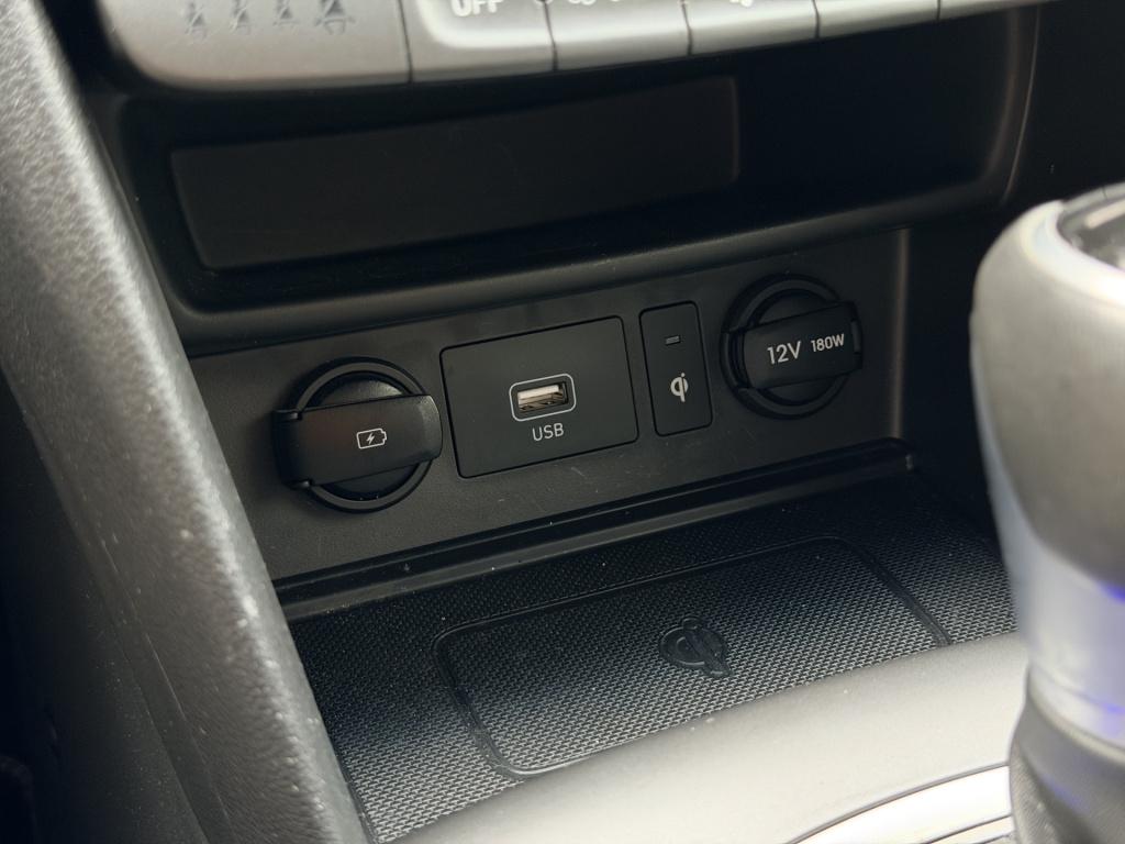 Hyundai Kona 1.6 gdi hev premium | carplay | camera | dab | cruise control 