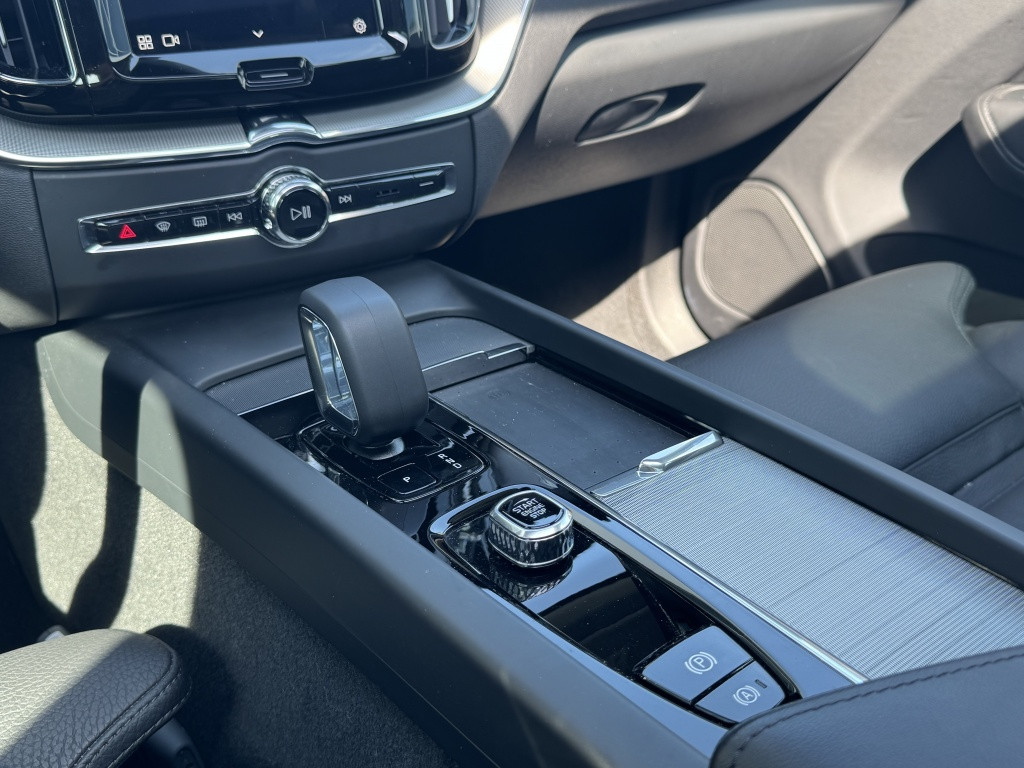Volvo XC60 t6 398pk recharge plus dark| panodak| adap.cruise| trekhaak| 360