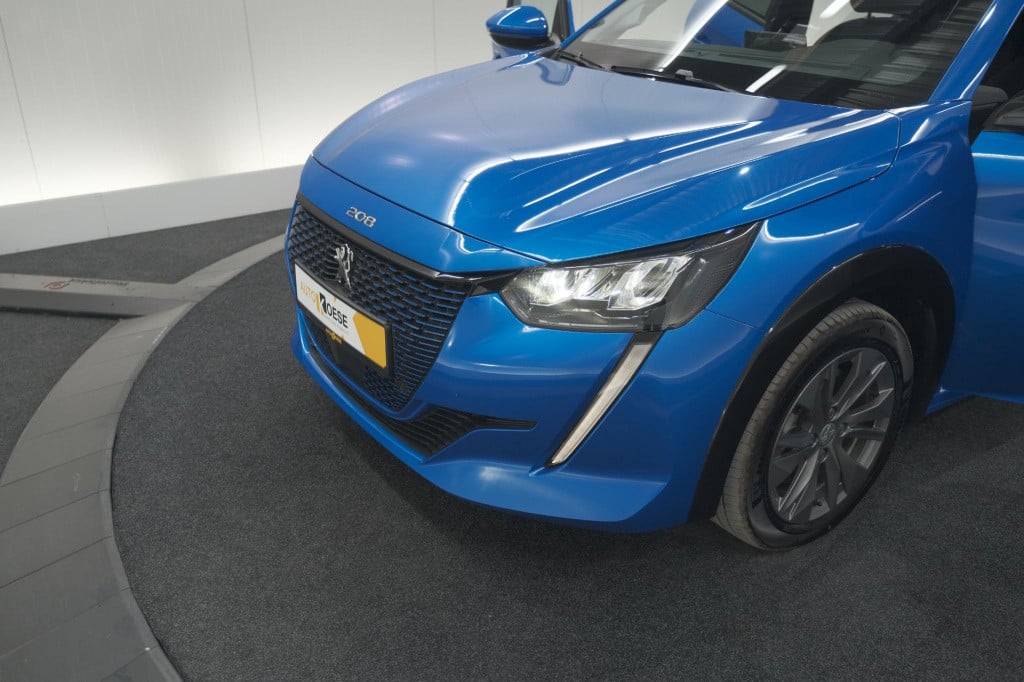Peugeot 208 ev active pack 50 kwh | parkeersensoren | apple carplay | clima