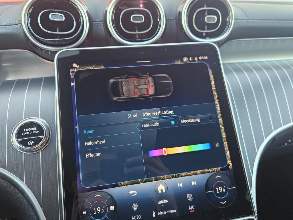 Mercedes-Benz Glc 200 4matic amg line | acc | camera | carplay