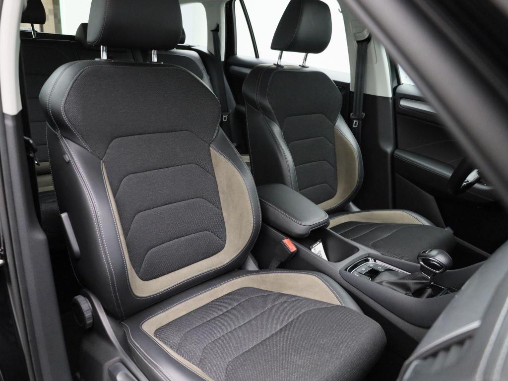 Skoda Kodiaq 1.5 tsi business edition | automaat | trekhaak | navigatie | a