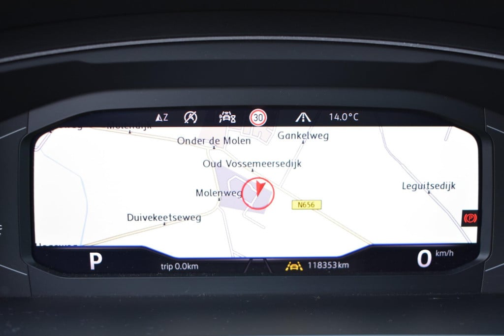 Volkswagen Tiguan 1.5 tsi act r-line | leder | pano | camera | virtual cock