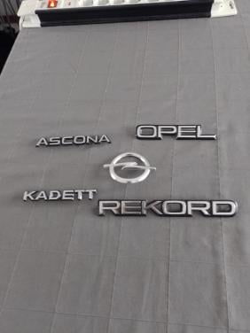 Originele  Emblemen Opel Record-Ascona-Kadett-wieldeksels