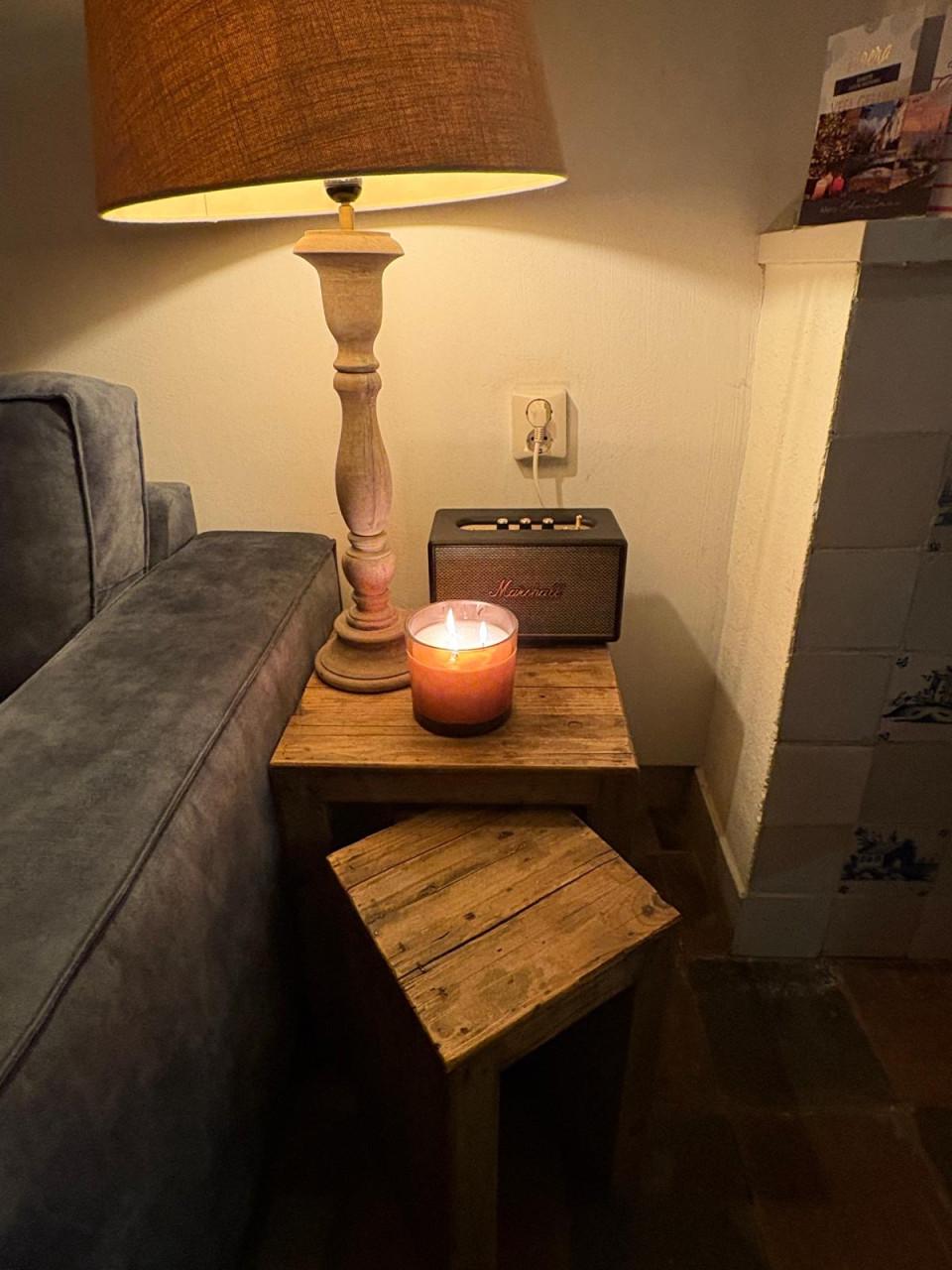 Houten bijzettafel set