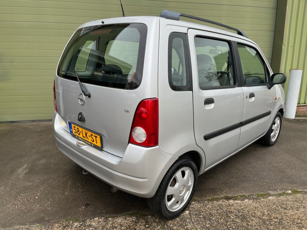 Opel Agila 1.2 - 16v elegance