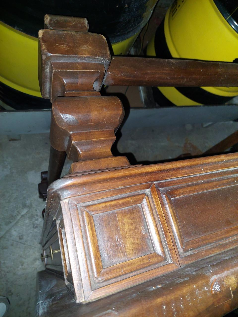 Prachtige eiken salontafel met lade