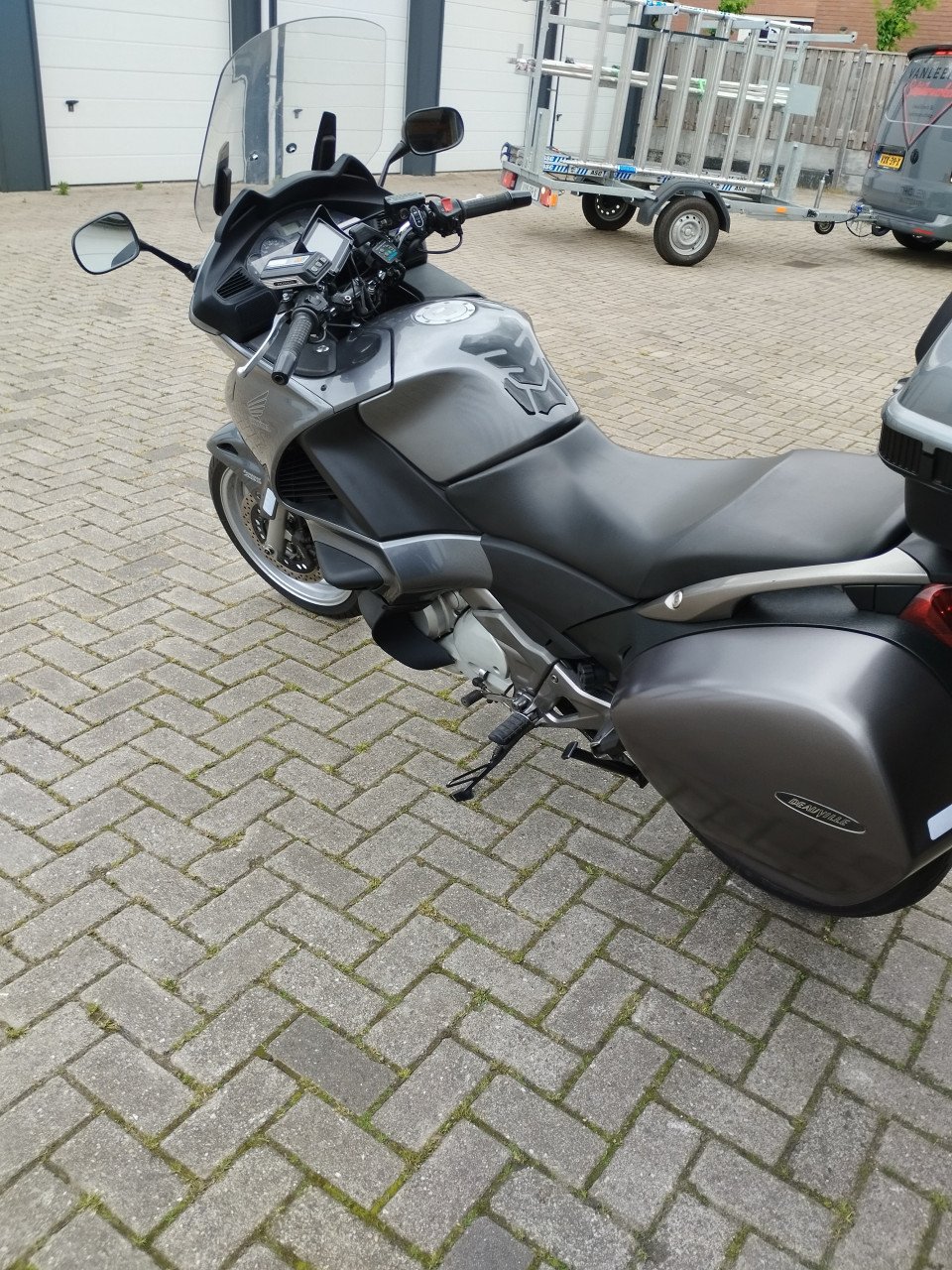 Honda Deauville 700