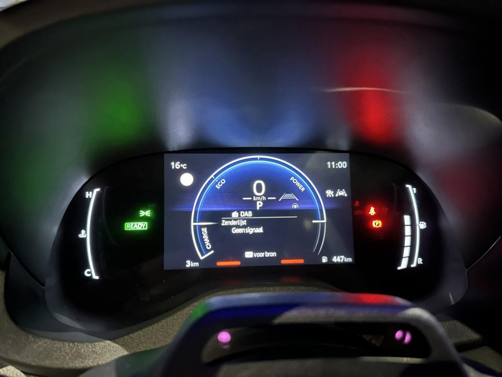 Toyota Yaris Cross 1.5 hybrid 130 dynamic *acc*winterpakket*camera*17inch*