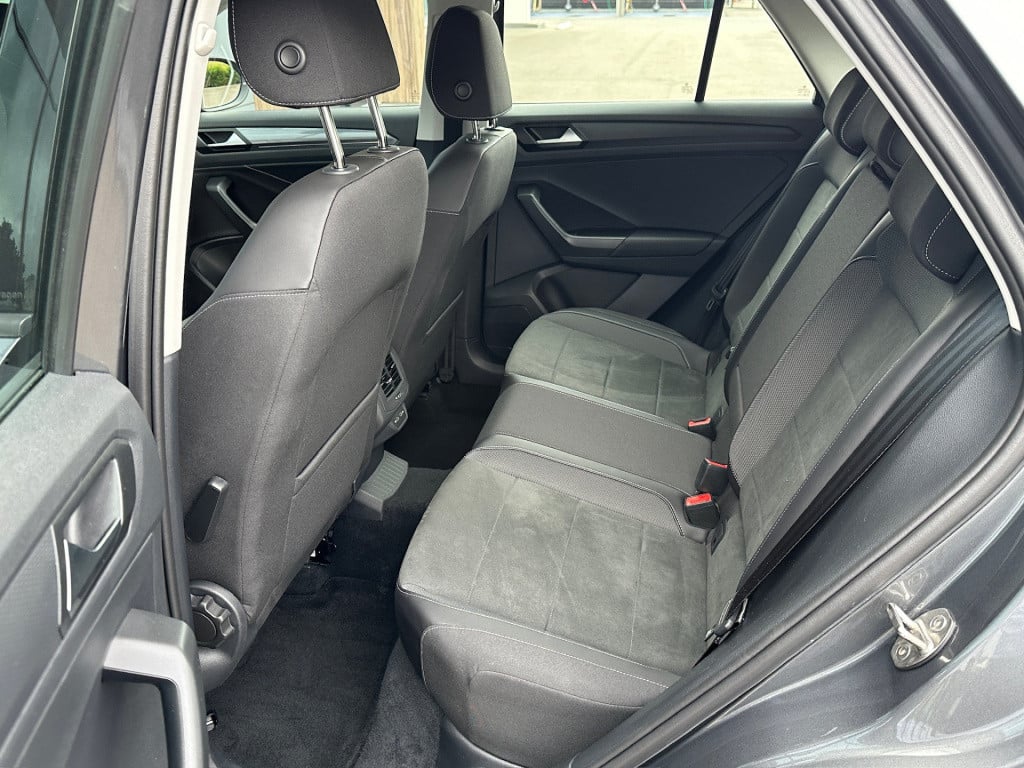 Volkswagen T-roc 1.5 tsi 150pk dsg style carplay | camera | keyless | elek.