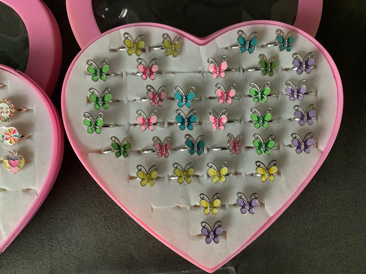 Leuk voor Koningsdag , mooie kinderringen. ( partij 78)