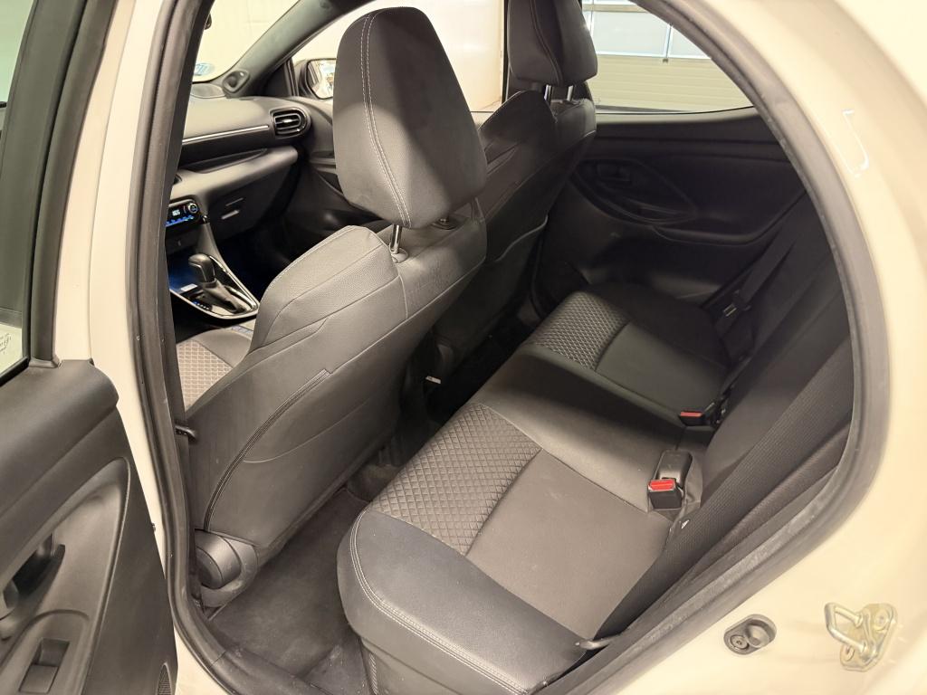Toyota Yaris 1.5 hyb. executive| jbl| hud| pdc| adap.cruise| bsm| camera
