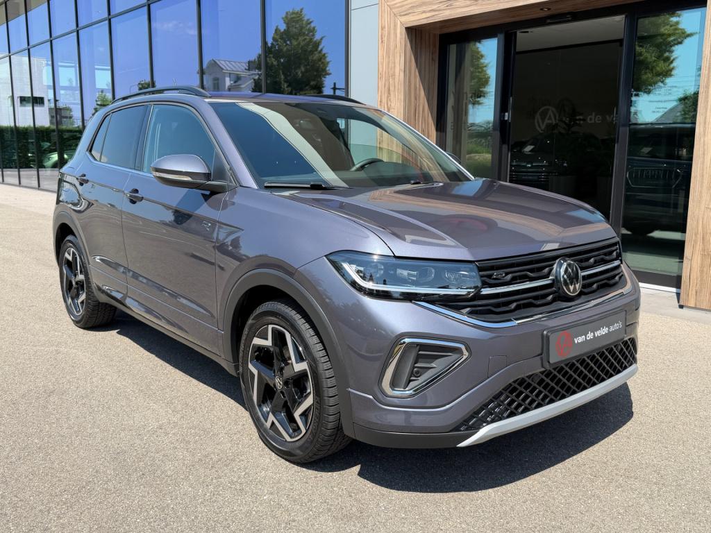 Volkswagen T-cross 1.5 tsi 150pk dsg r-line | camera | trekhaak | navi | iq