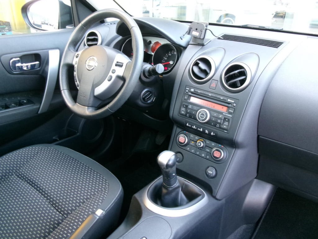 Nissan Qashqai 1.6 airco, cr.contr., panoramadak, trekhaak
