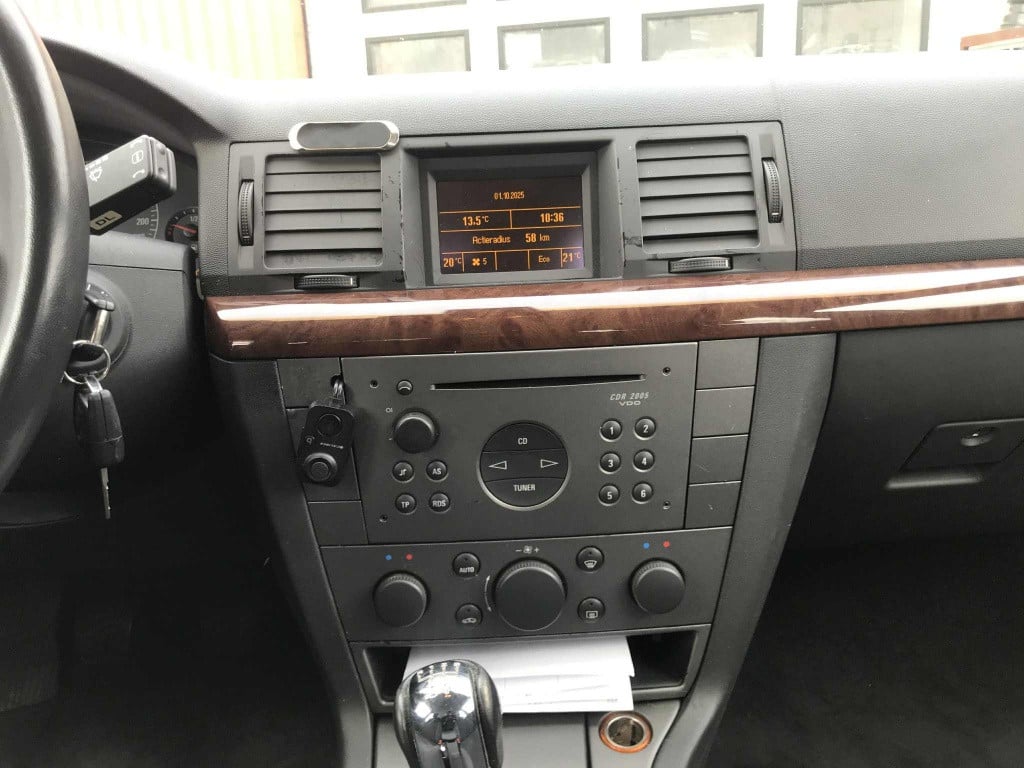 Opel Vectra 1.8-16v elegance