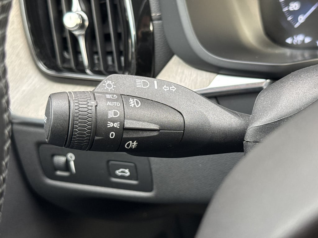 Volvo XC60 2.0 t5 inscription polestar | nl-auto | dealer oh | leder | trek