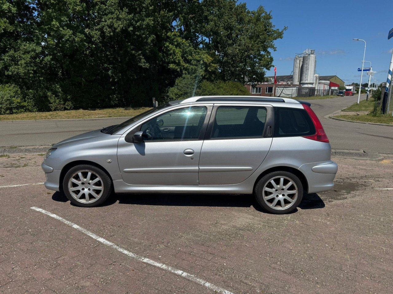 Peugeot 206 station bij 2005 1250 euro