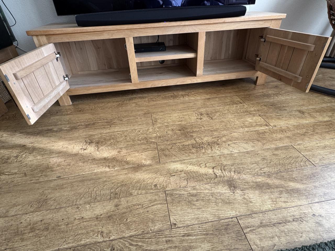 Eikenhout tv meubel