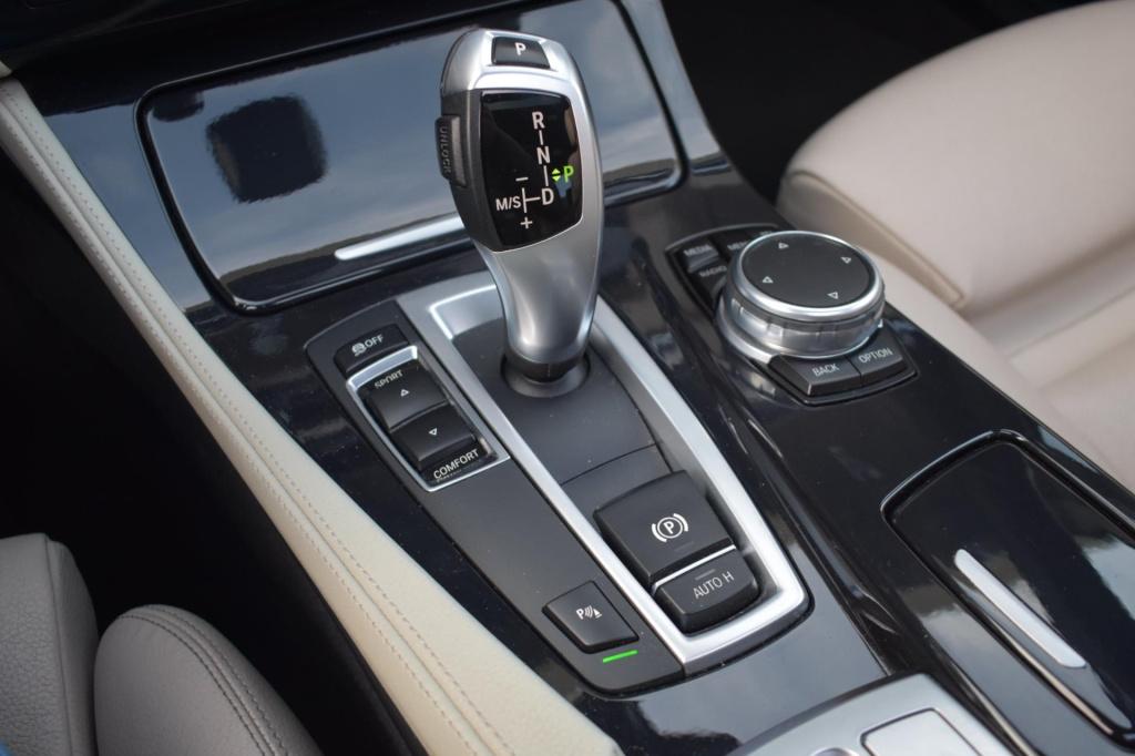 BMW 5 Serie 520i m sport | schuifdak | camera | leder | nap | adapt. cruise