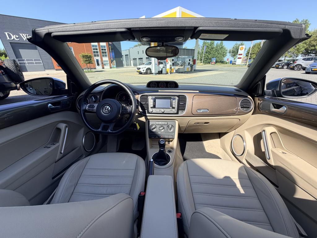 Volkswagen New Beetle cabriolet 1.4 tsi design 70's zeer uniek!