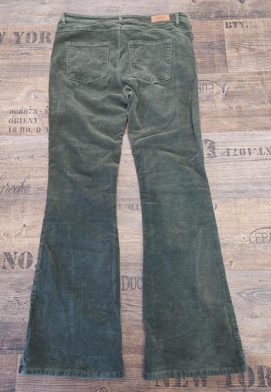 Nieuwe Only dames flaired broek donkergroen 42/32