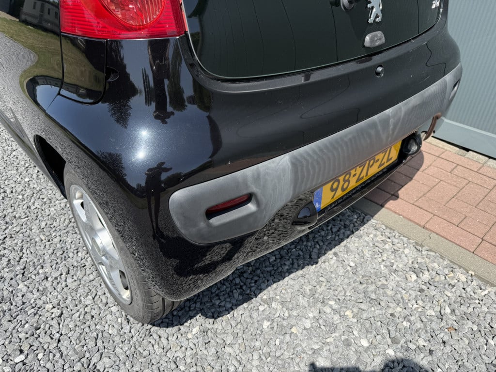 Peugeot 107 1.0-12v xs airco 3-drs