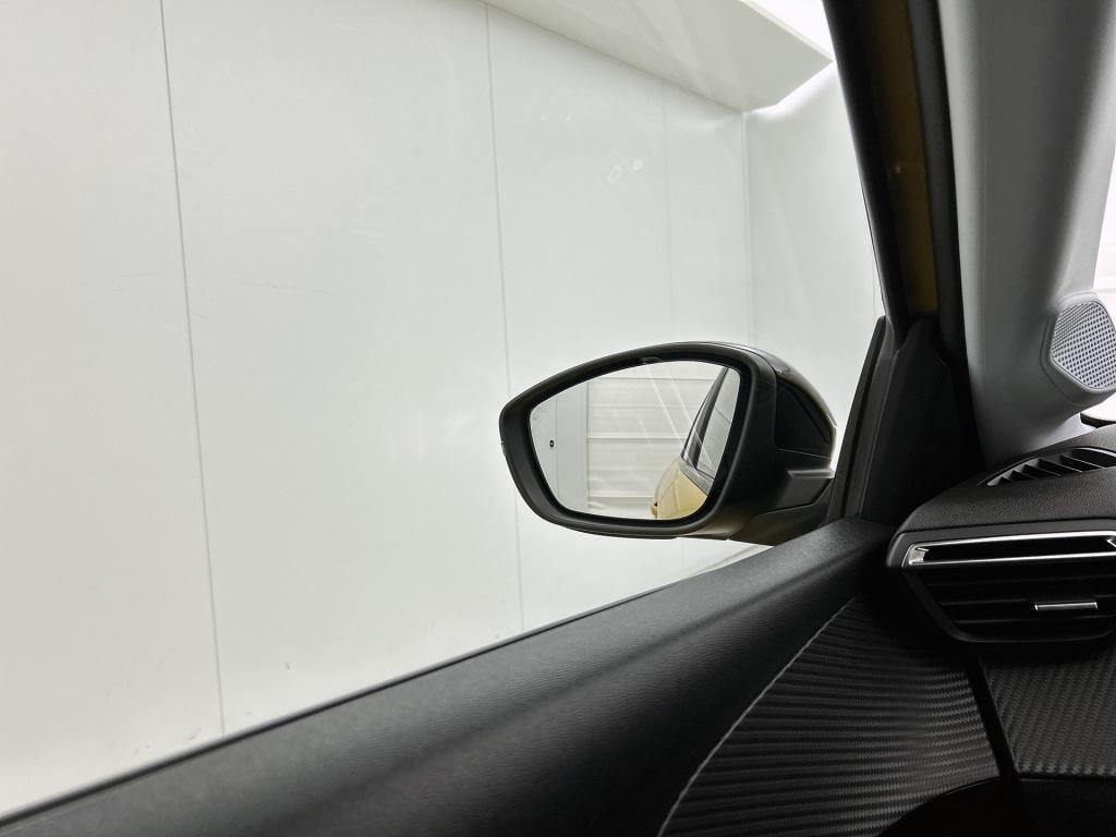 Peugeot 208 75 pk active pack | rijklaar | trekhaak | navigatie | parkeerse