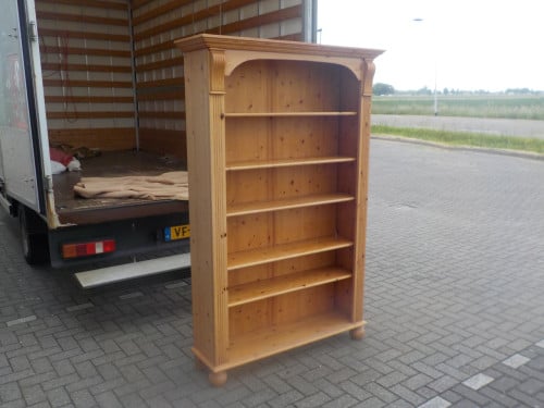 Massief grenen Cottage boekenkast in zeer goede staat