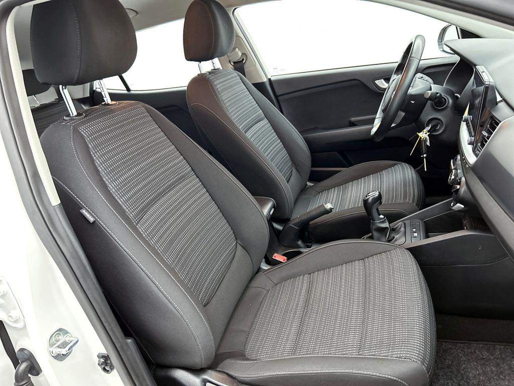 Kia Stonic 1.0 t-gdi mhev dynamicline | cruise control | camera |